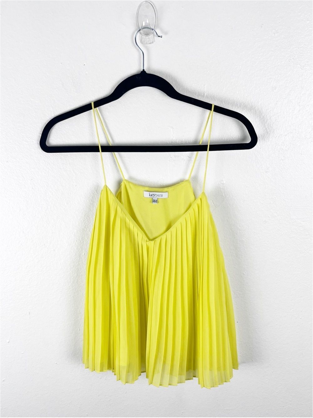 LUCY PARIS Yellow Sleeveless Accordion Pleated V-Neck Top Medium Boho Festival